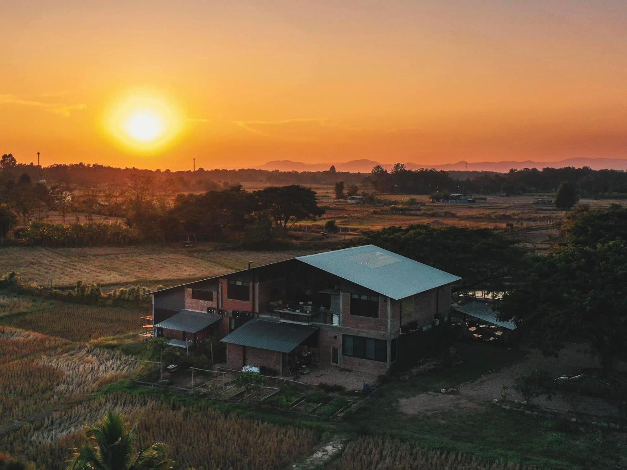 Ferienwohnung Suanglangna Phrae Exterior foto