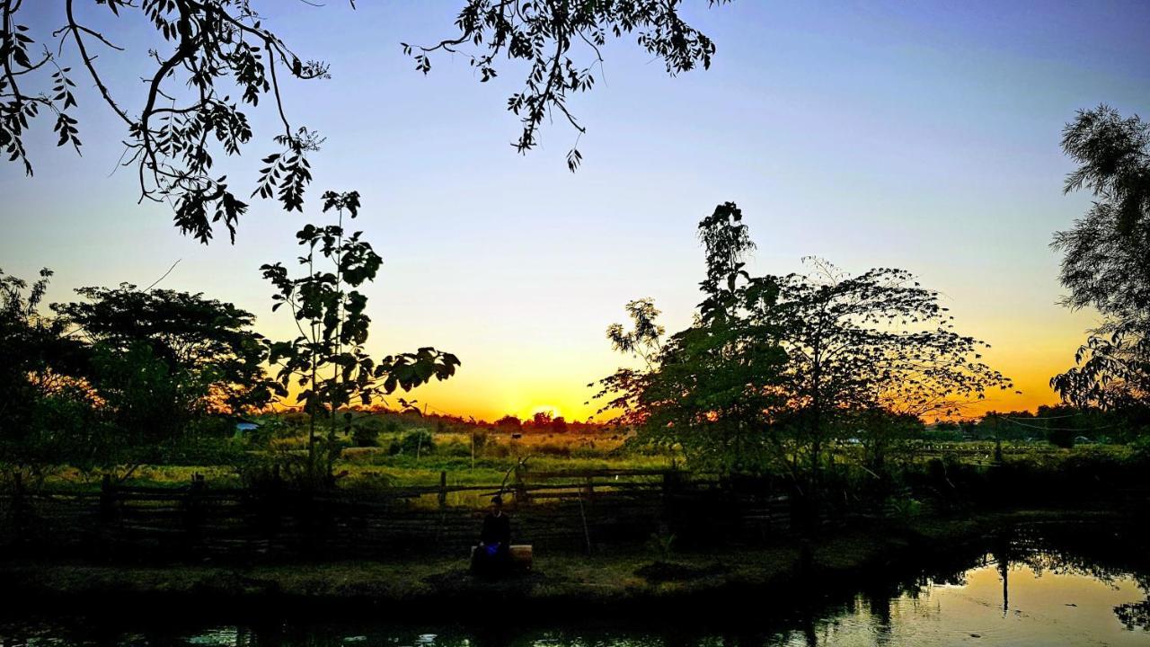 Ferienwohnung Suanglangna Phrae Exterior foto